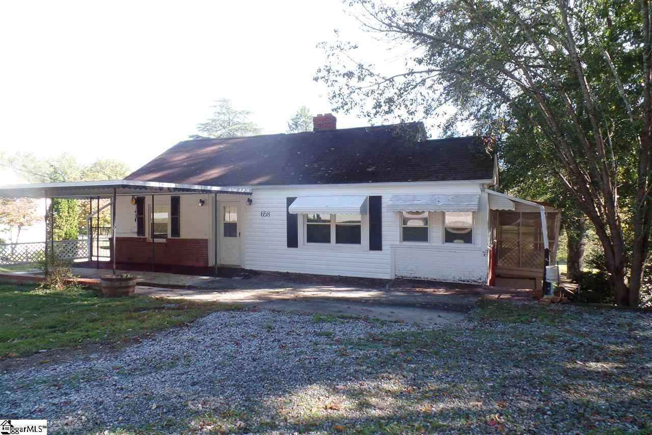 658 Pumpkintown Highway - Photo 1