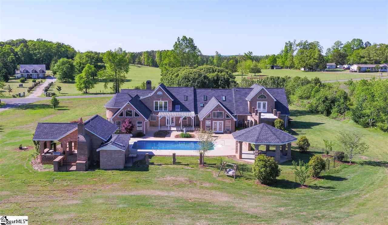 734 Ridgeway Road - Photo 1