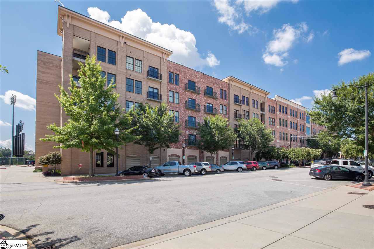 927 Main Street - Photo 1