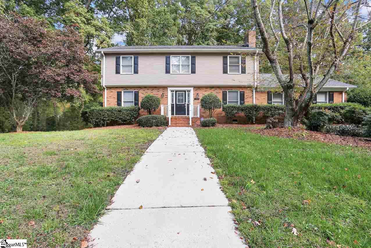 132 Bridgeton Drive - Photo 1