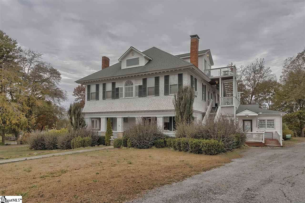 206 Griffin Street - Photo 1