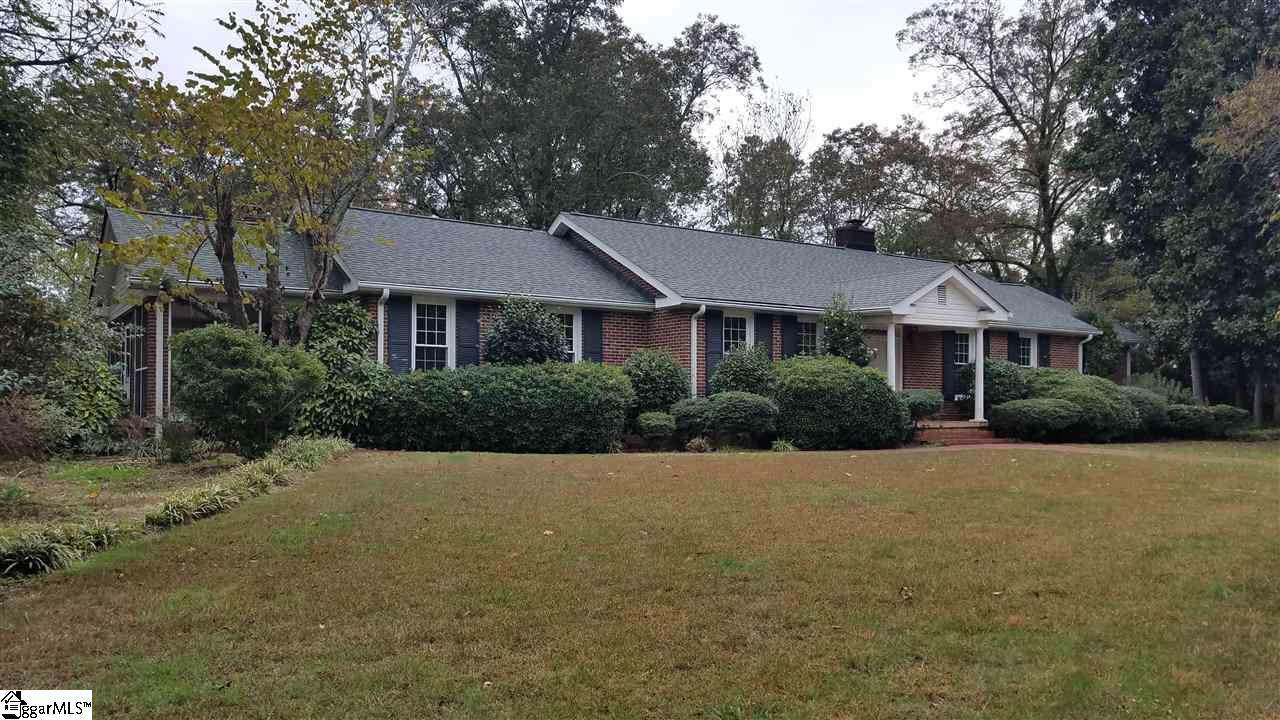 1111 Agnew Road - Photo 1