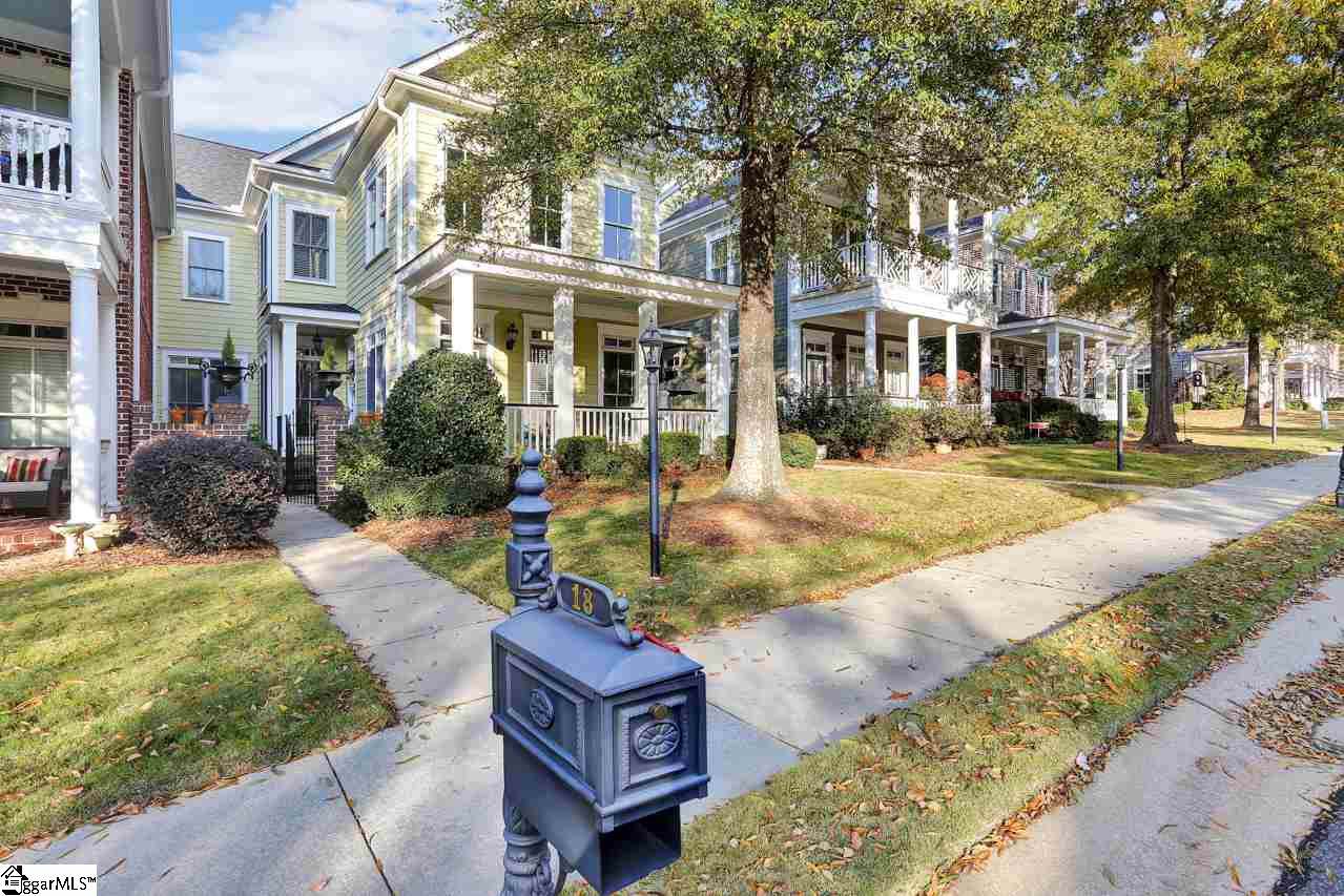 18 Rivoli Lane - Photo 1