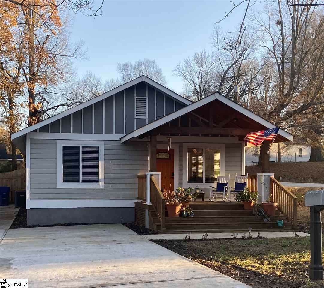 205 Mcarthur Street - Photo 1