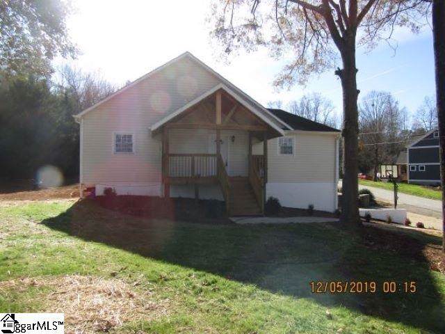 200 Lakeview Drive - Photo 1