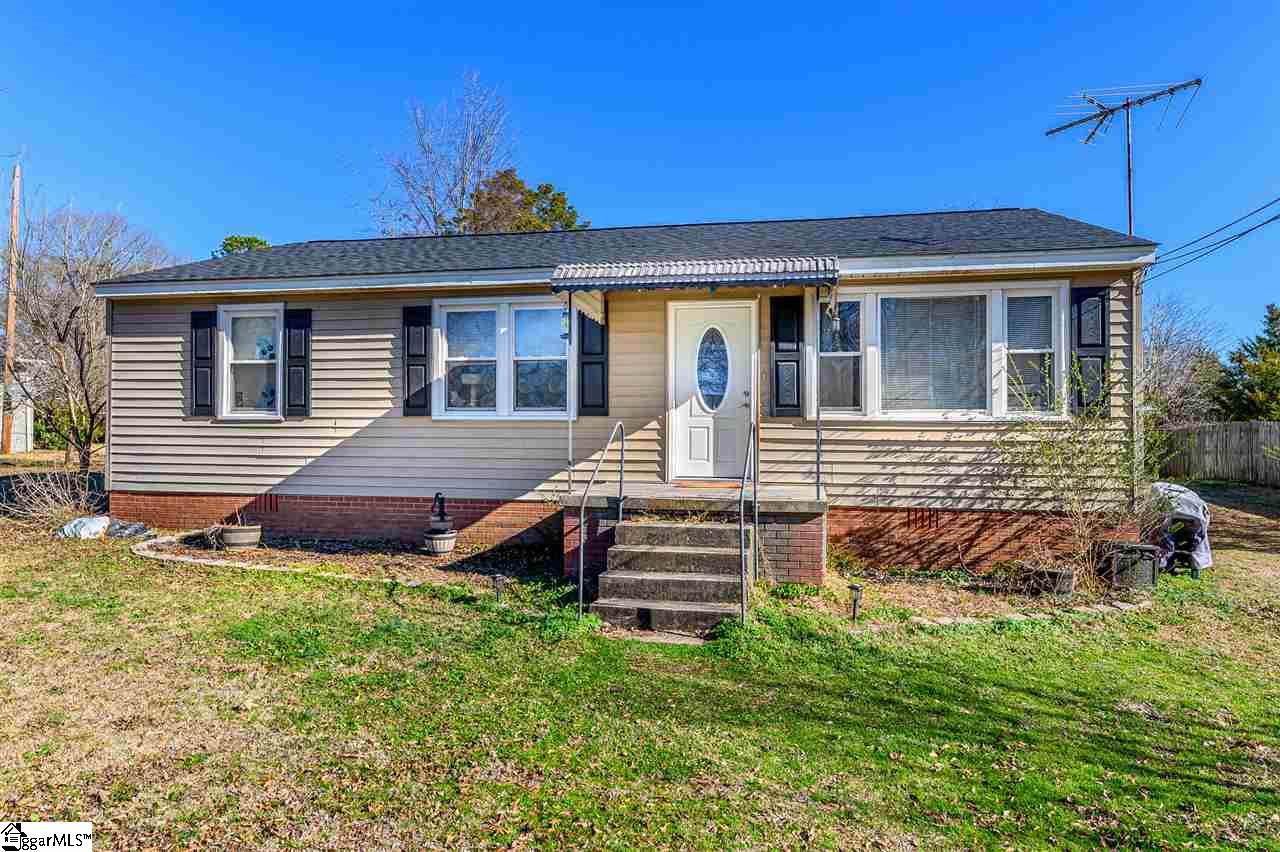 201 Hilldale Avenue - Photo 1