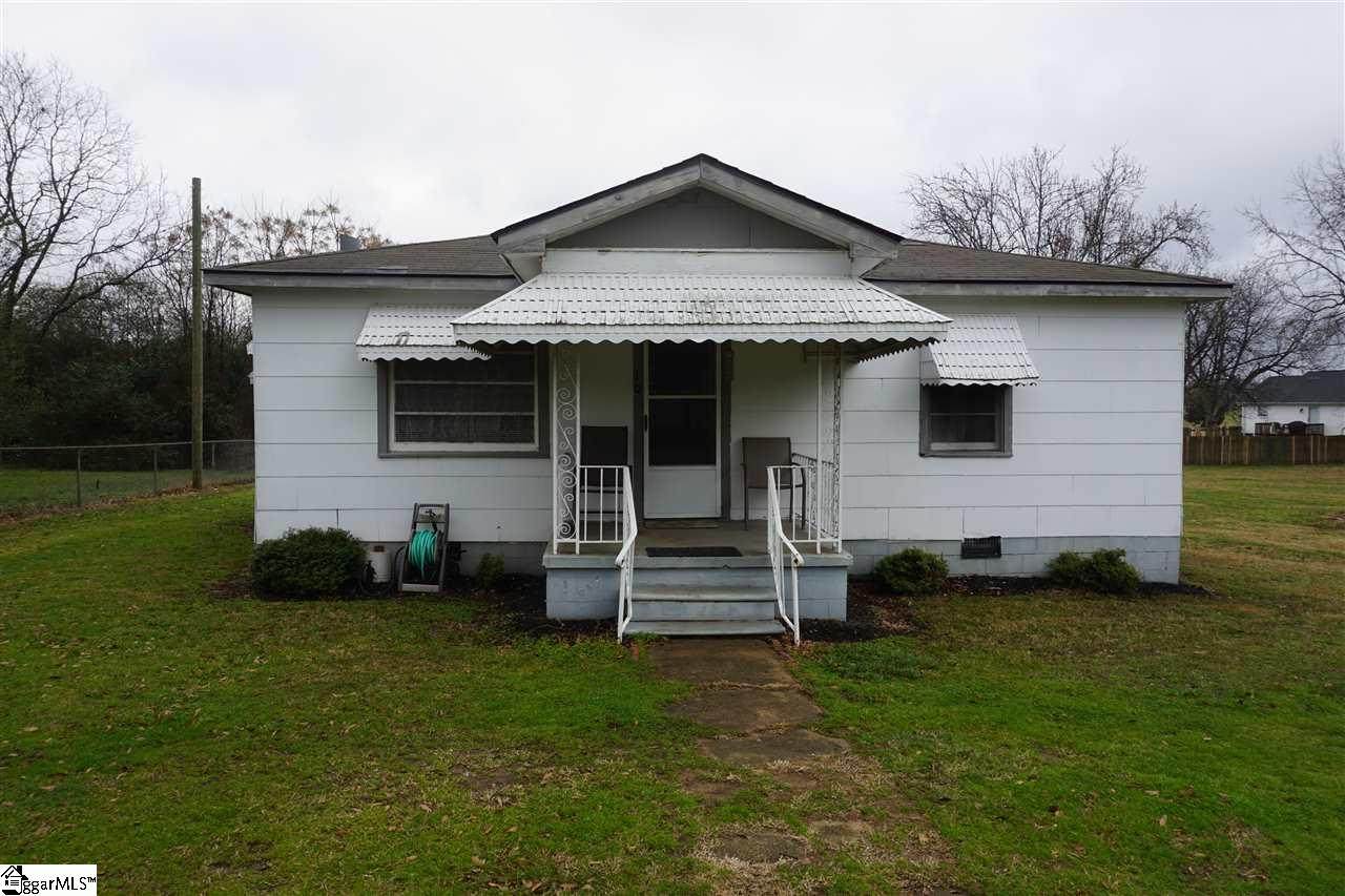 10 Speedway Drive - Photo 1