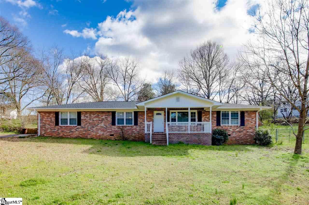 205 Melonie Drive - Photo 1