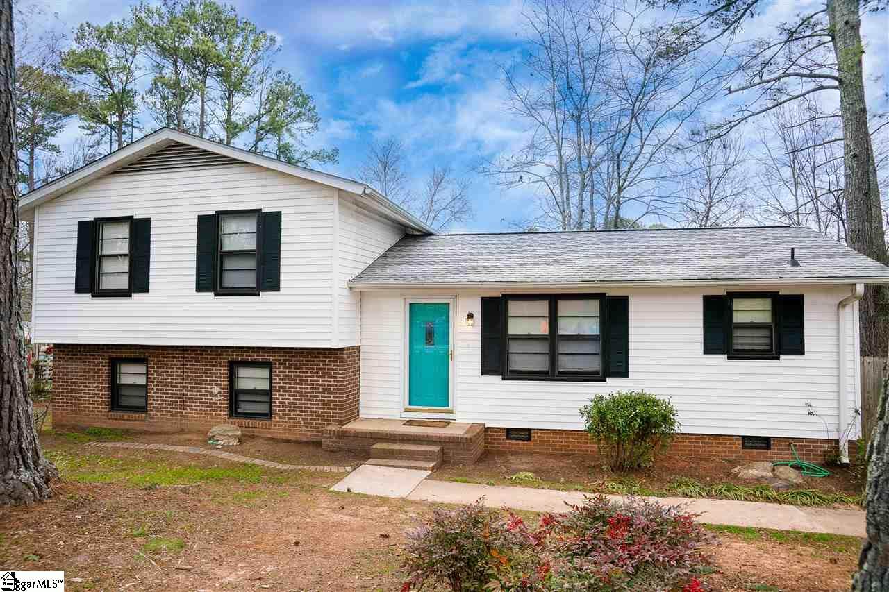 212 Rotterdam Road - Photo 1