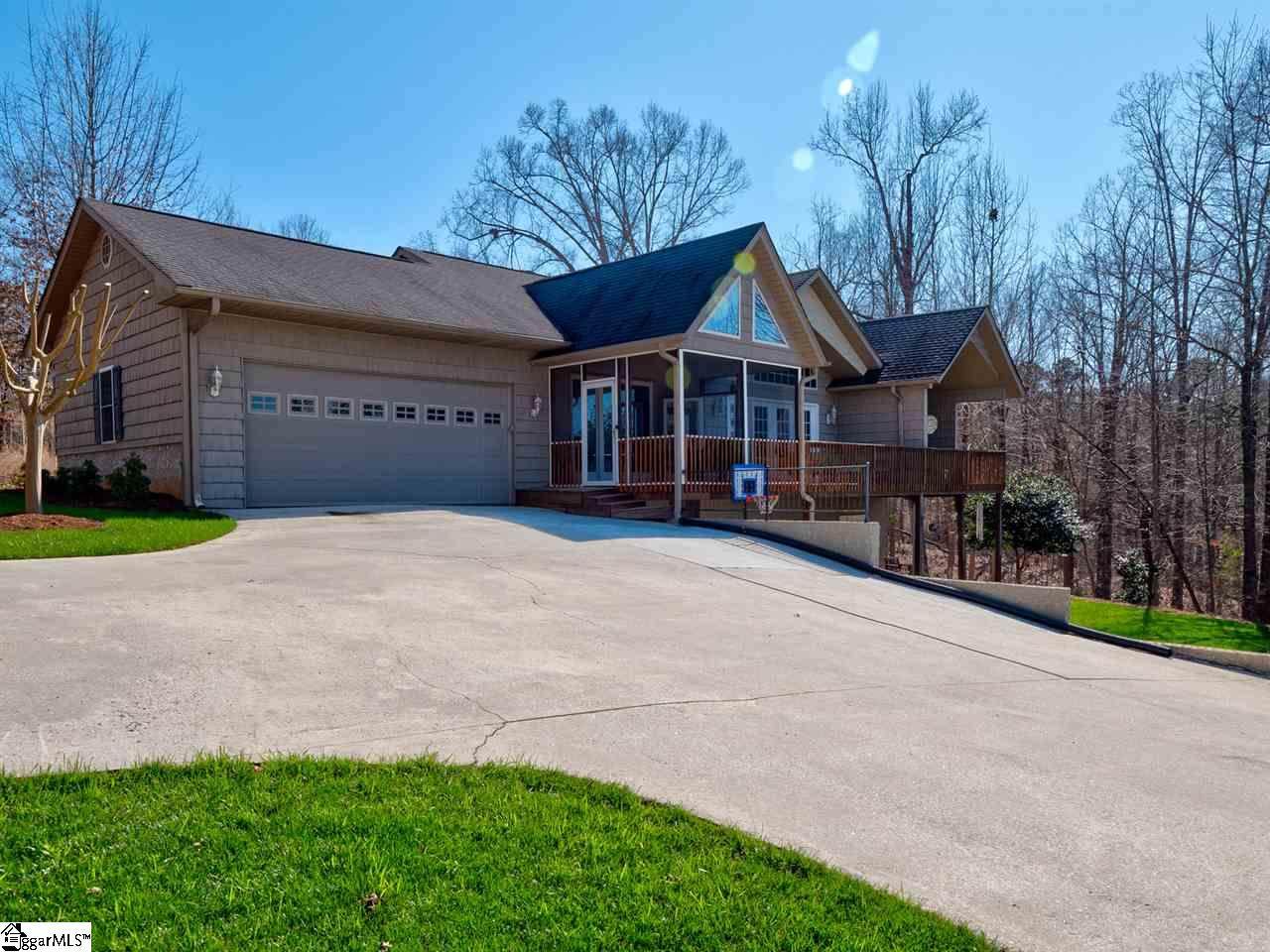 301 Falling Leaf Court - Photo 1