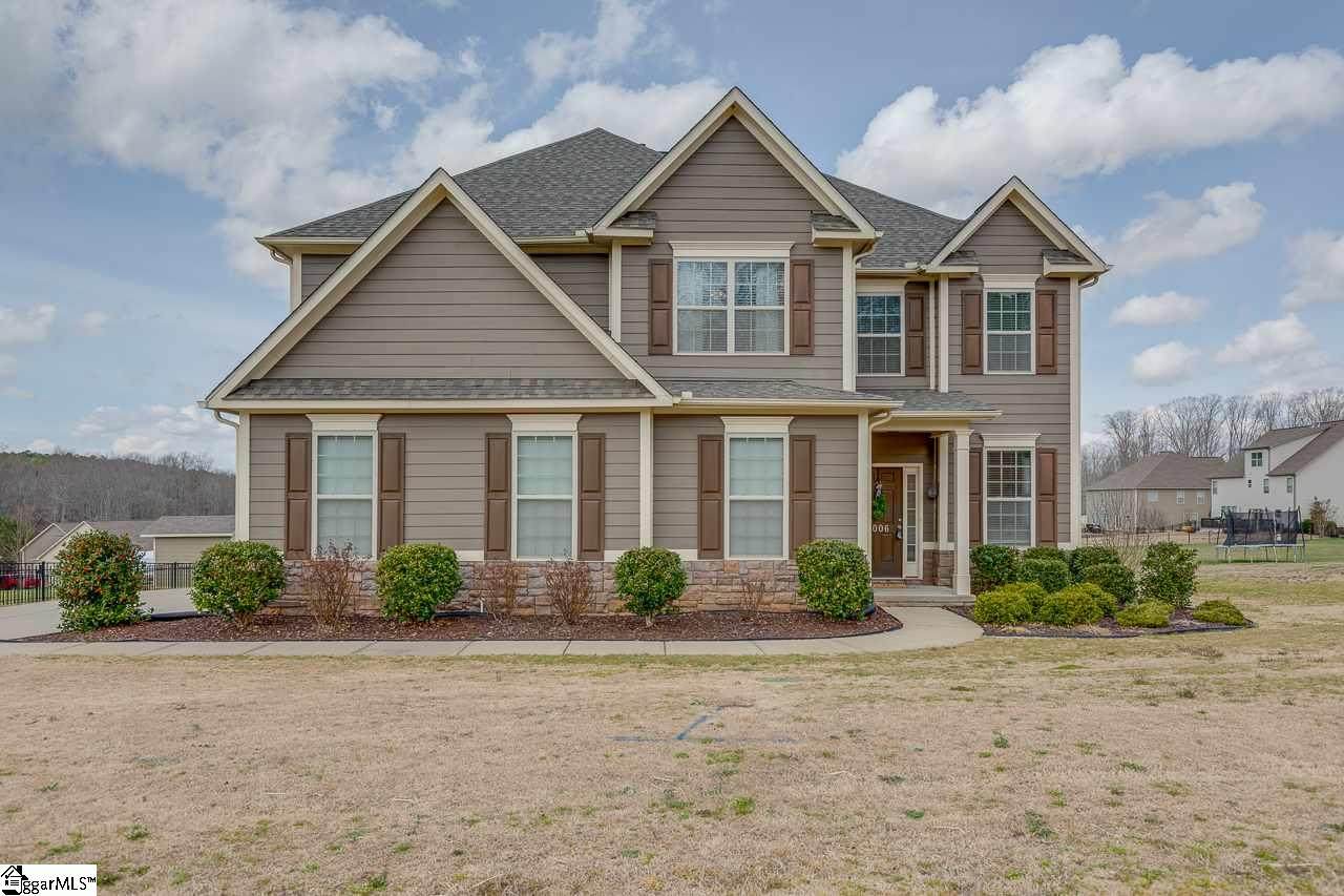 1006 Fernbank Drive - Photo 1