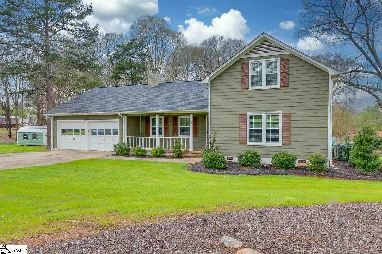 1309 Lakewood Lane - Photo 1