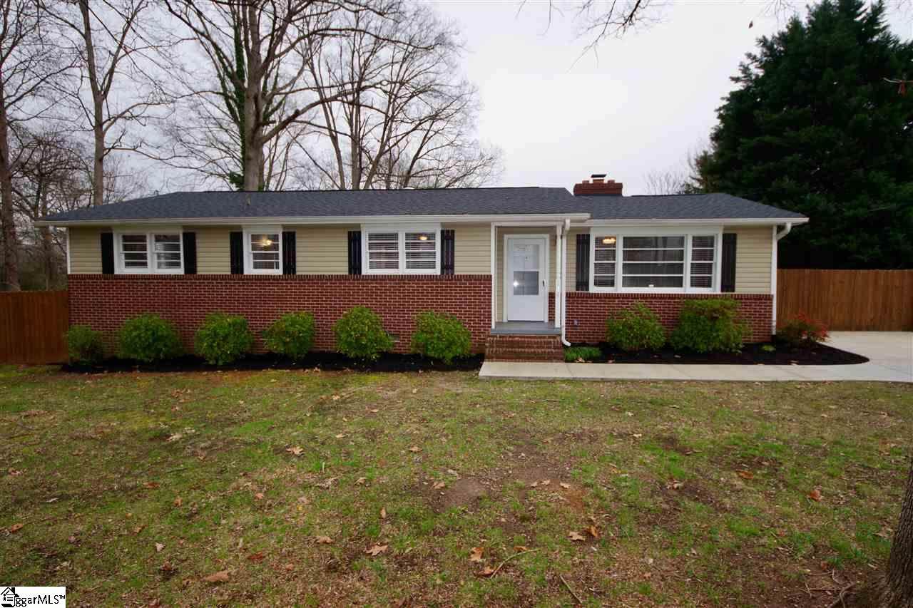 116 Bessie Avenue - Photo 1