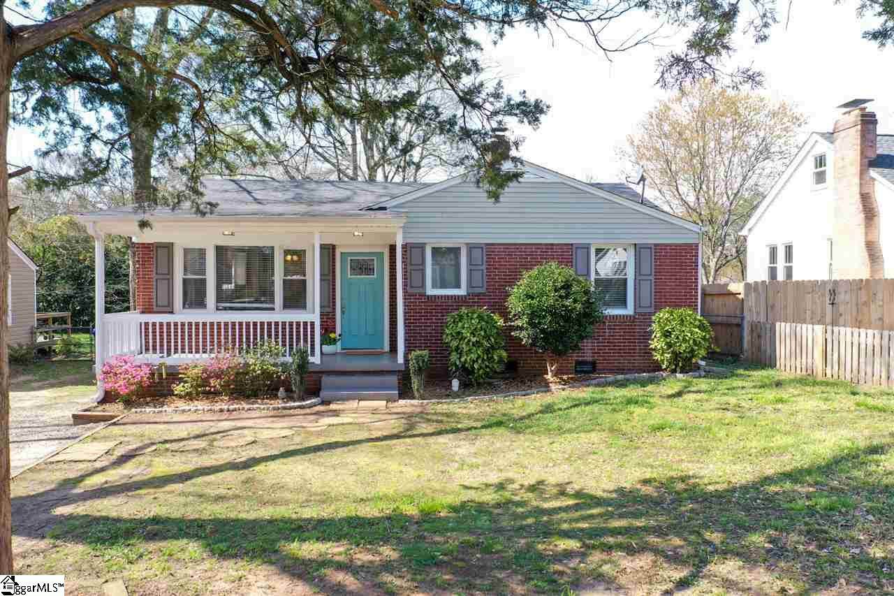 212 Cumberland Avenue - Photo 1