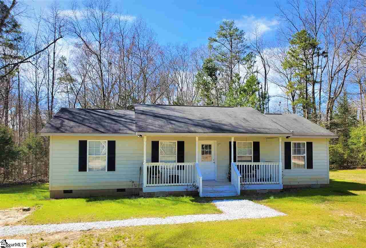 250 Honeysuckle Avenue - Photo 1