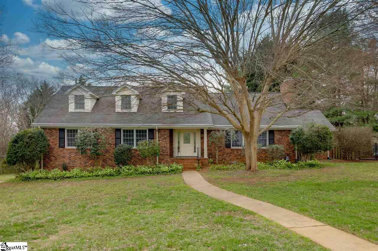 201 Montclair Road - Photo 1