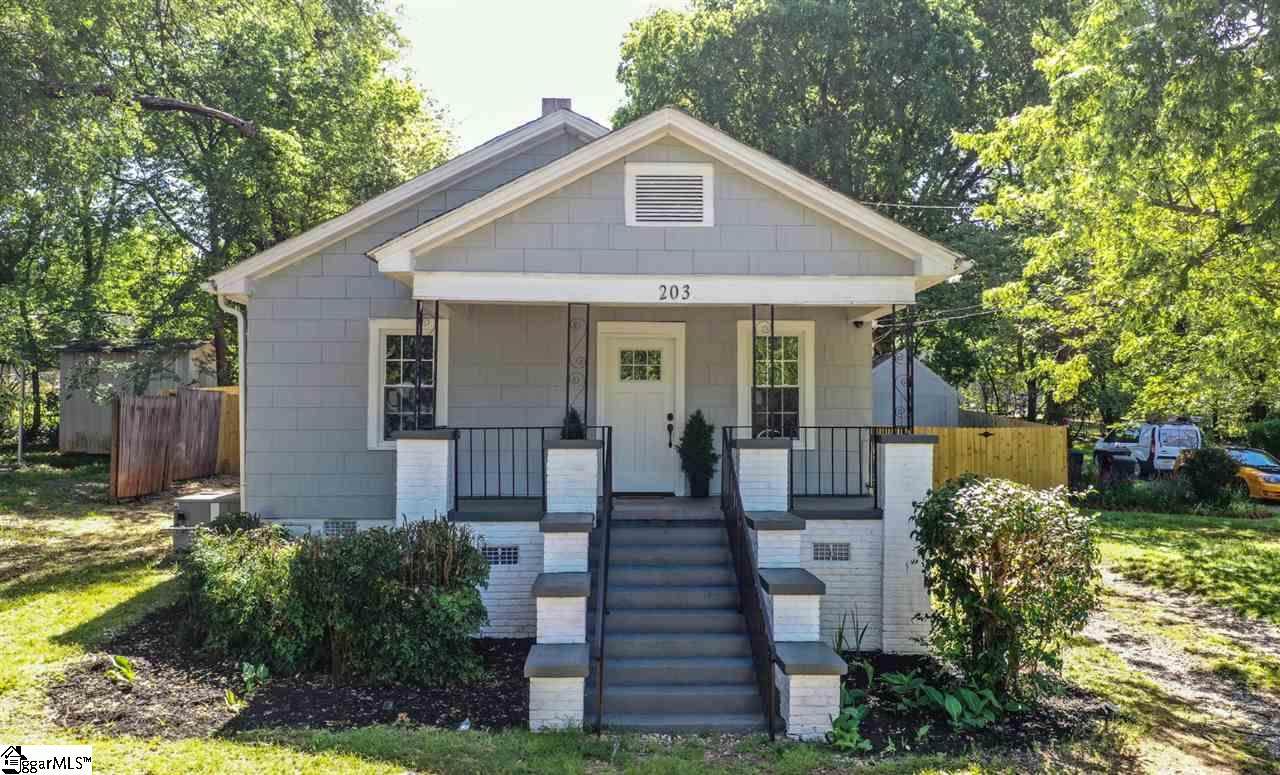 203 Chandler Street - Photo 1