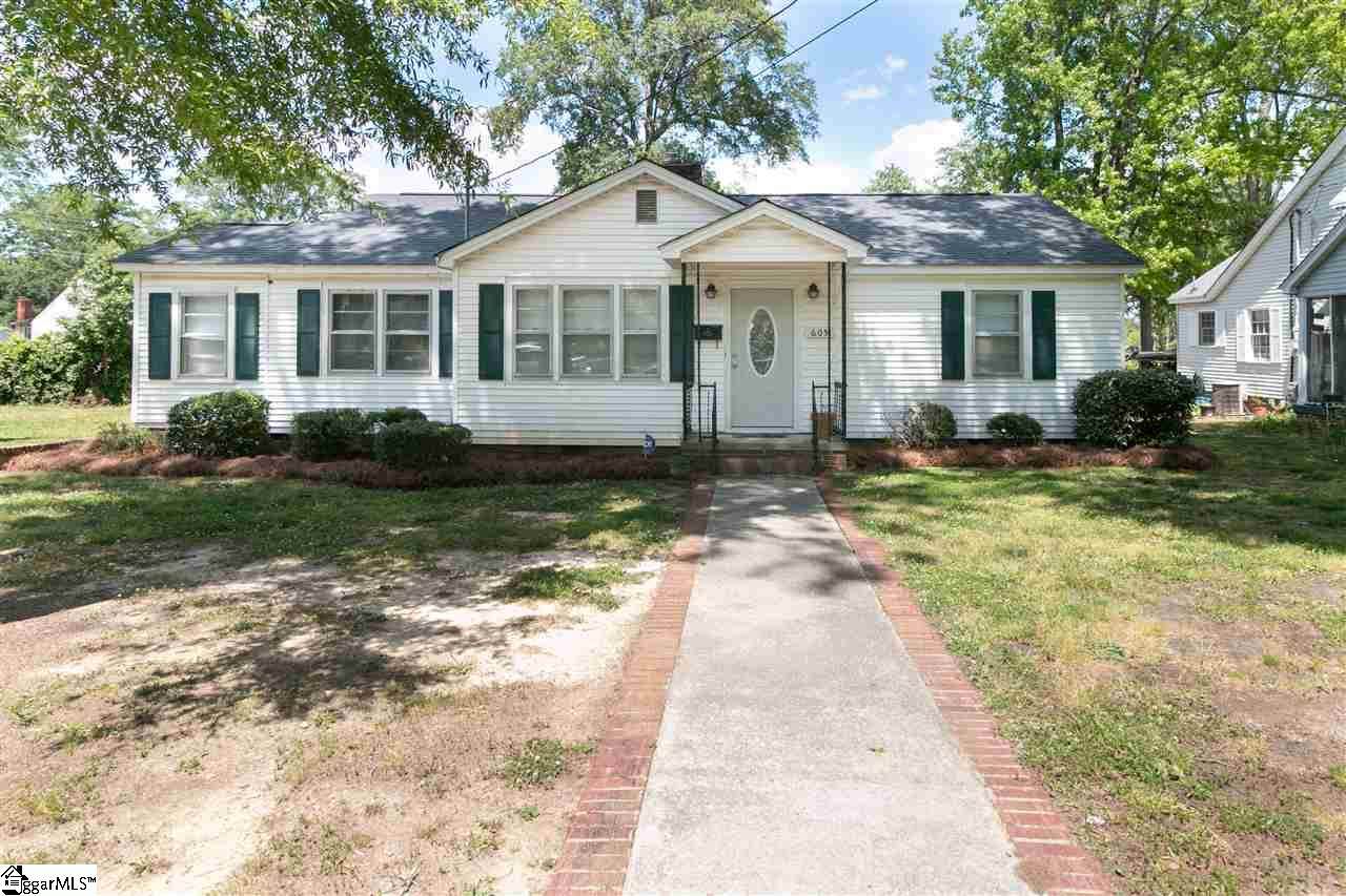 605 Ferguson Street - Photo 1
