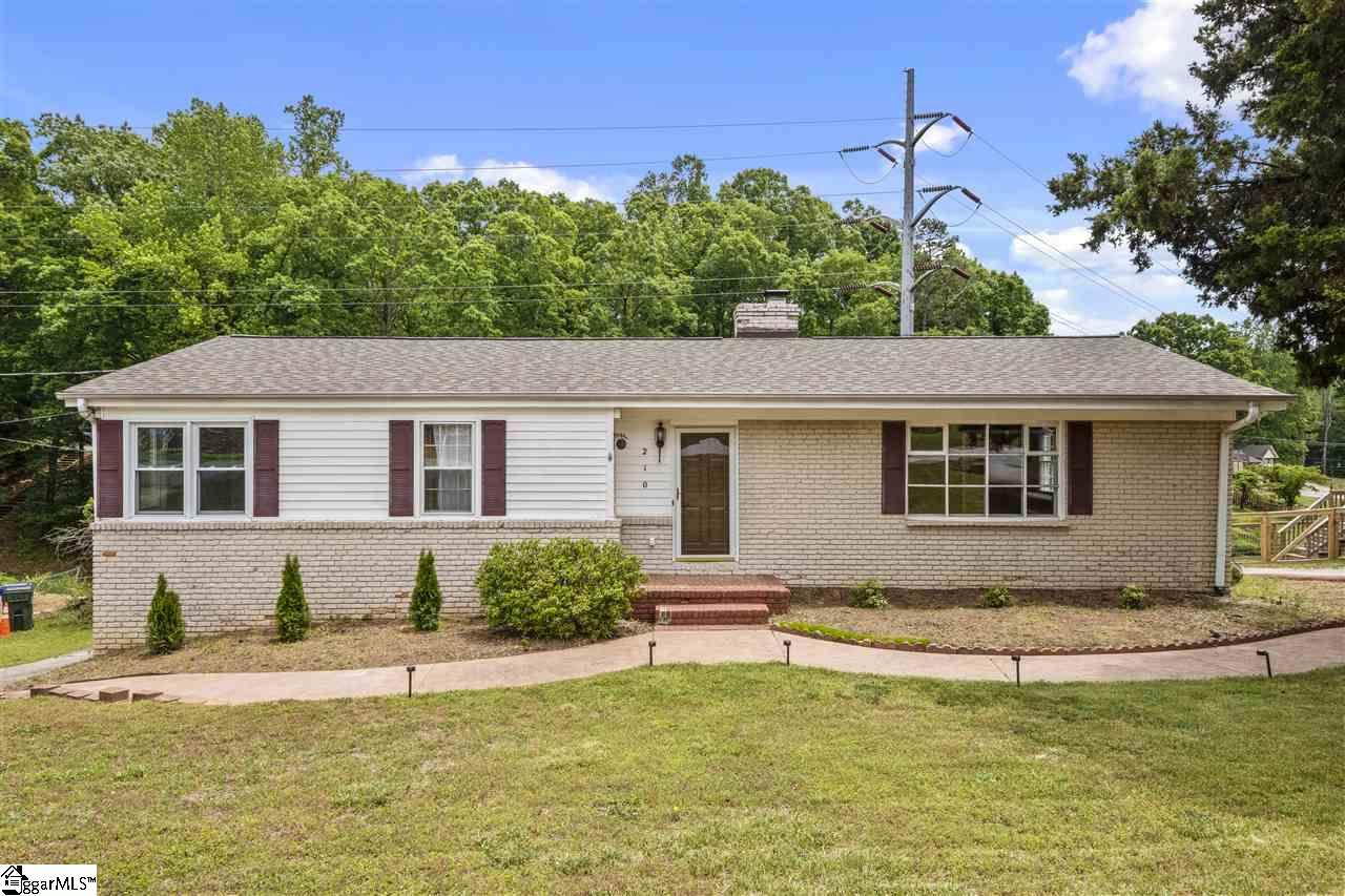 210 Lowndes Avenue - Photo 1