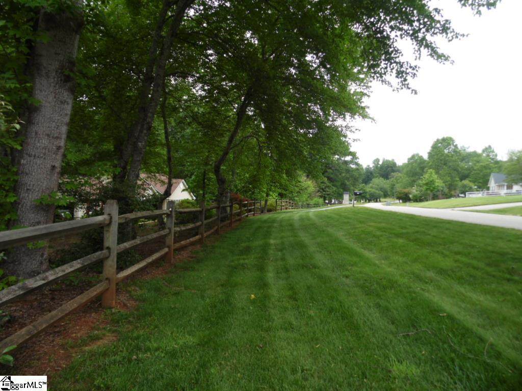 19 Pine Meadow Drive - Photo 1