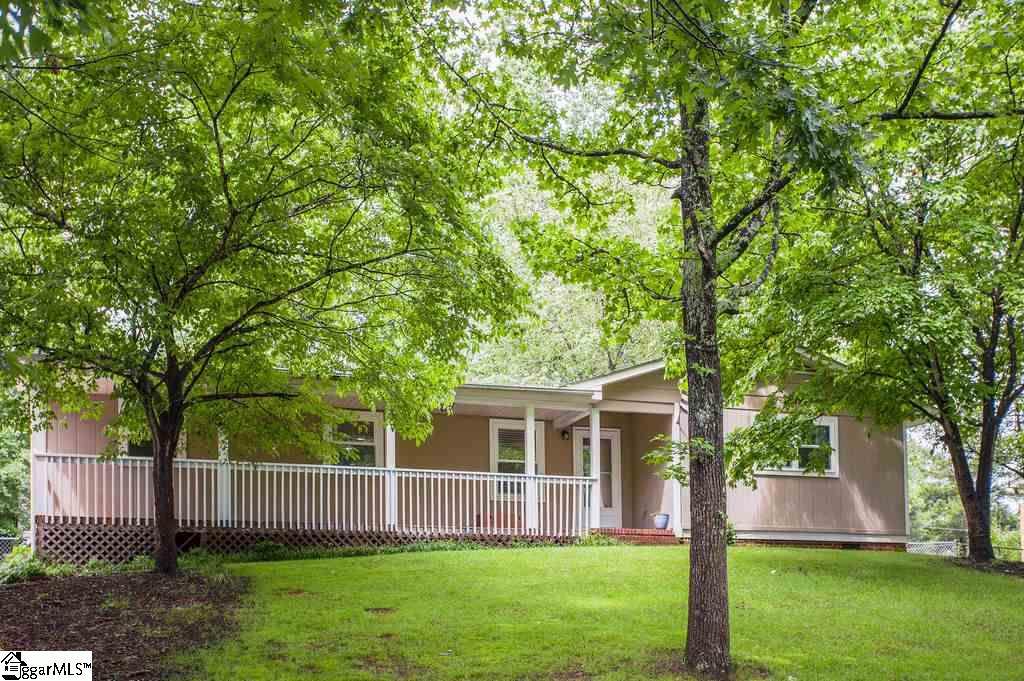 104 Pinonwood Court - Photo 1