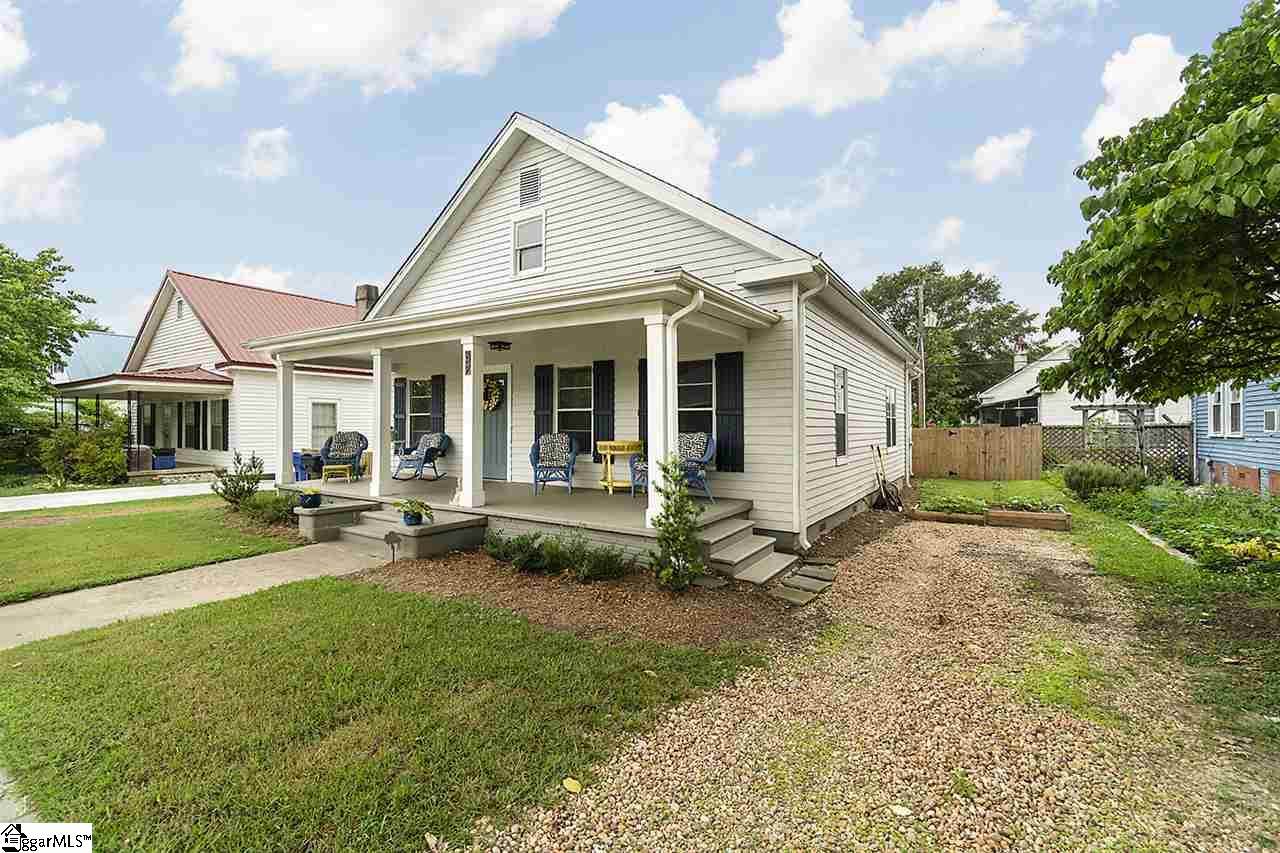 67 Smythe Avenue - Photo 1
