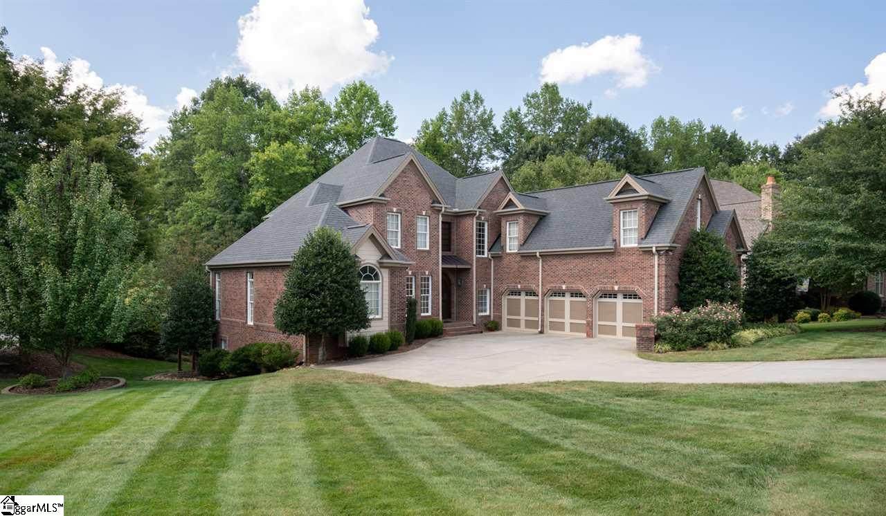 1 Knightsbridge Drive - Photo 1