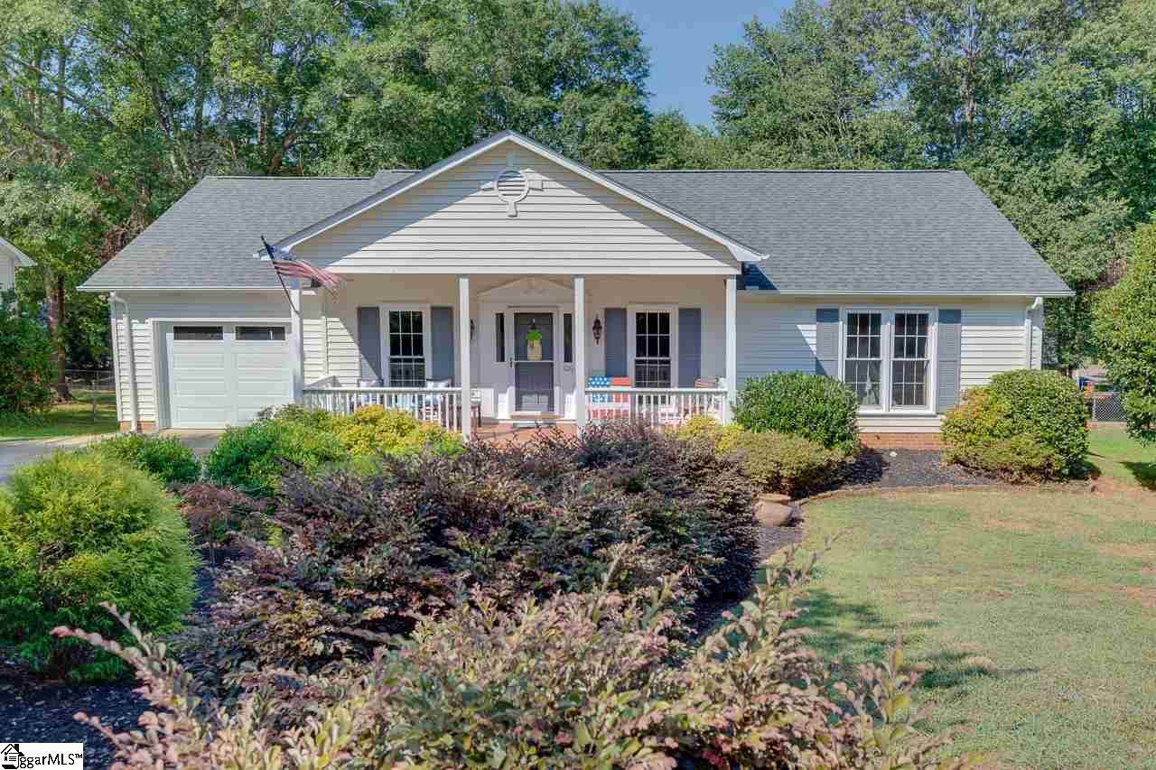 106 Monarch Place - Photo 1