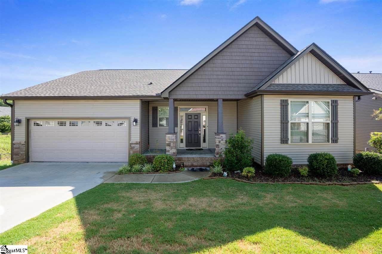 716 Chartwell Drive - Photo 1