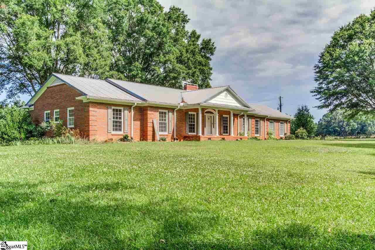 4586 72 Highway - Photo 1