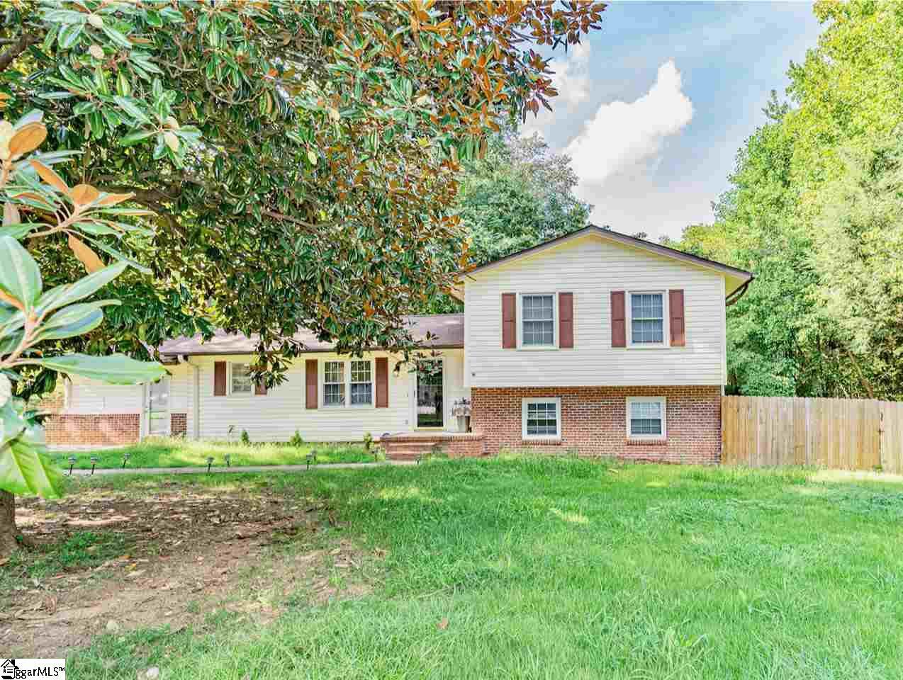120 Capewood Road - Photo 1