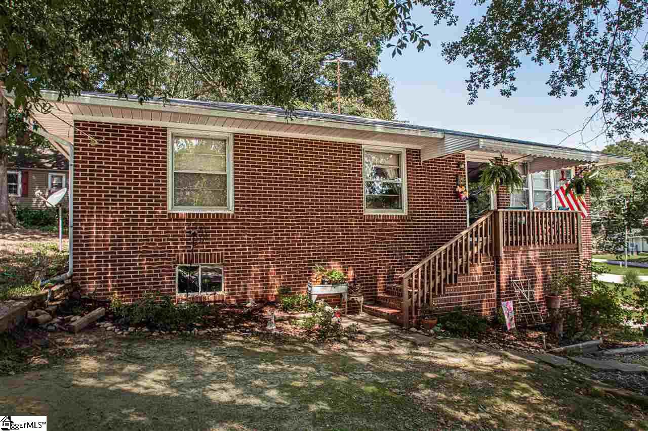 216 Crawford Street - Photo 1