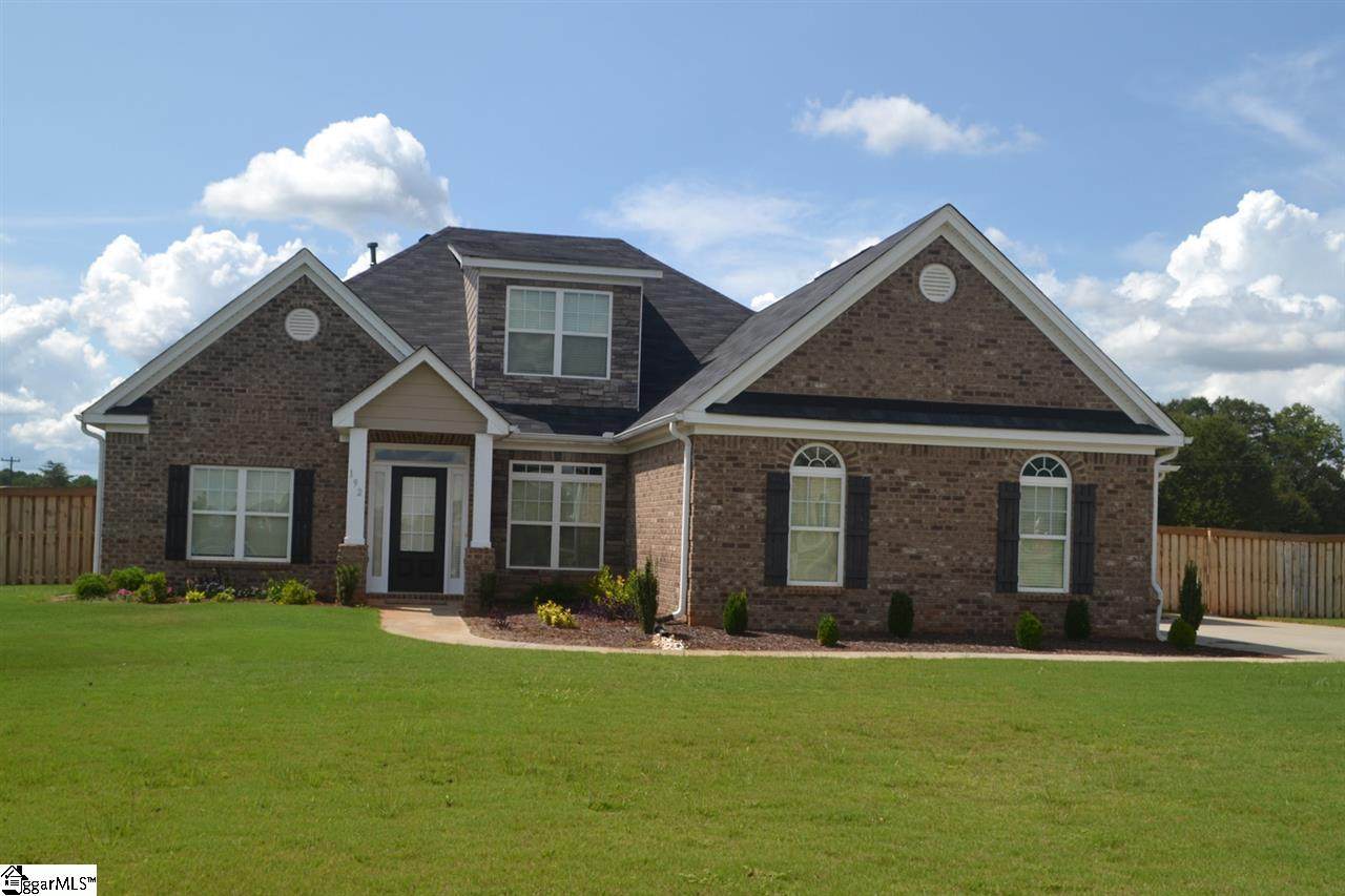 192 Harbrooke Circle - Photo 1