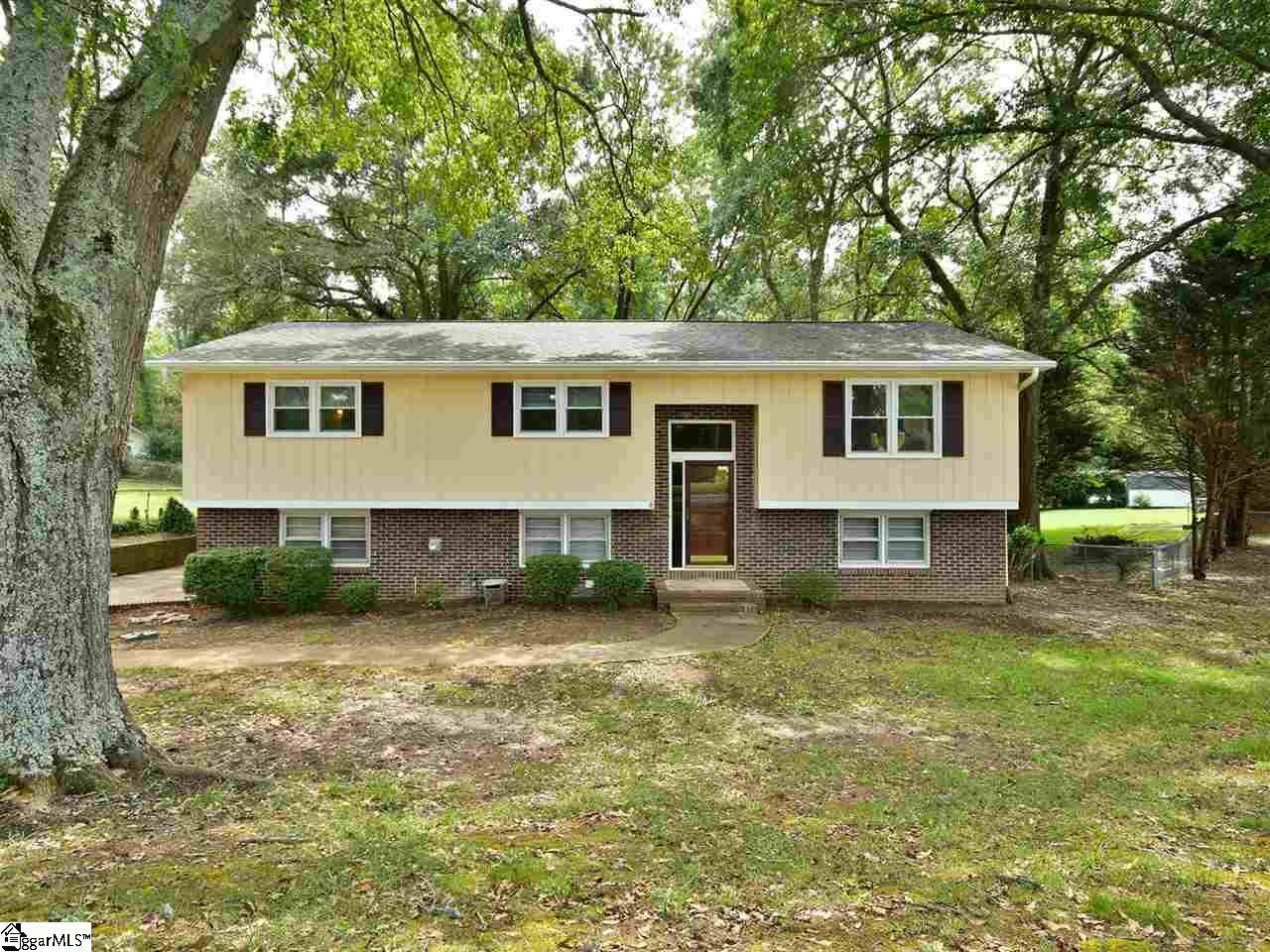 102 Brookbend Road - Photo 1