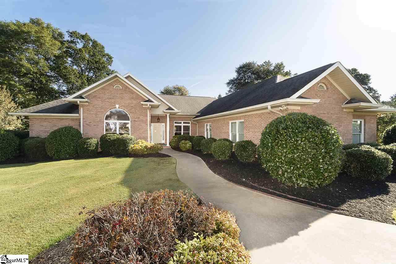 409 Inverness Way - Photo 1