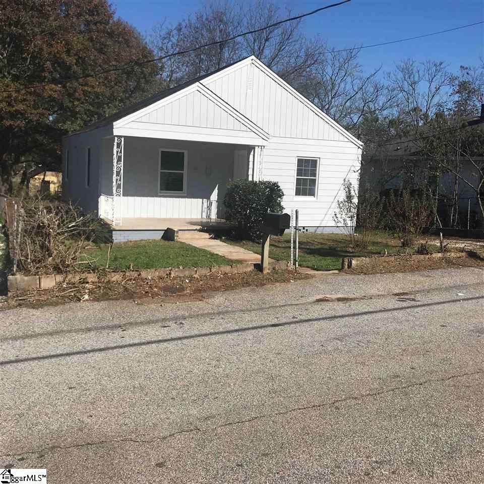 204 Heatherly Drive - Photo 1