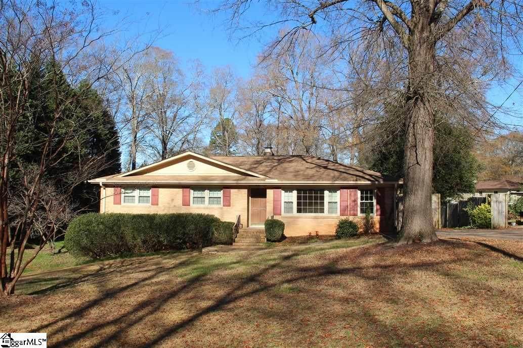 311 Sycamore Drive - Photo 1
