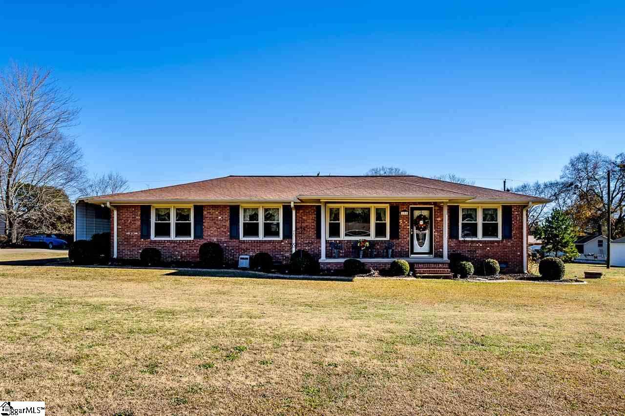 105 Dacus Drive - Photo 1