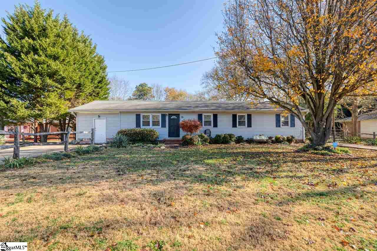 103 Chatham Drive - Photo 1