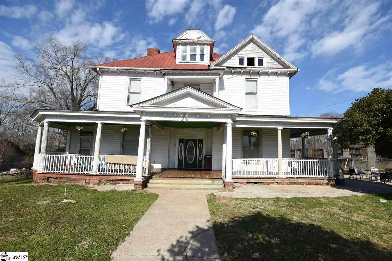 212 Franklin Street - Photo 1
