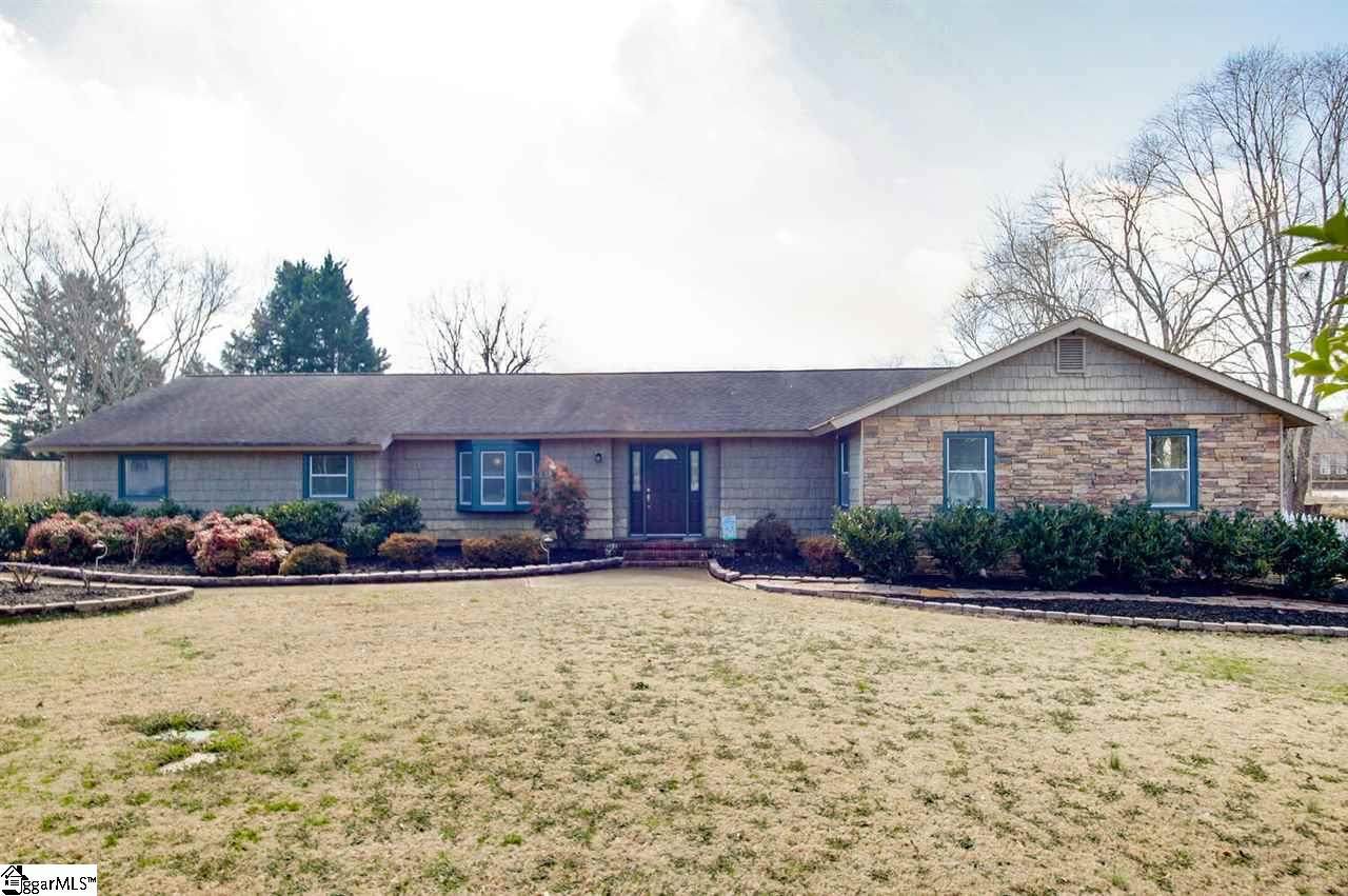 301 Huntington Road - Photo 1