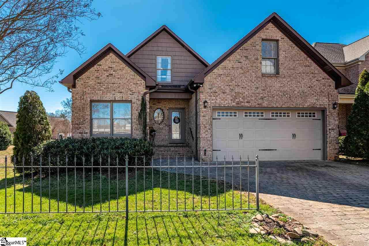 93 Ridgeway Road - Photo 1