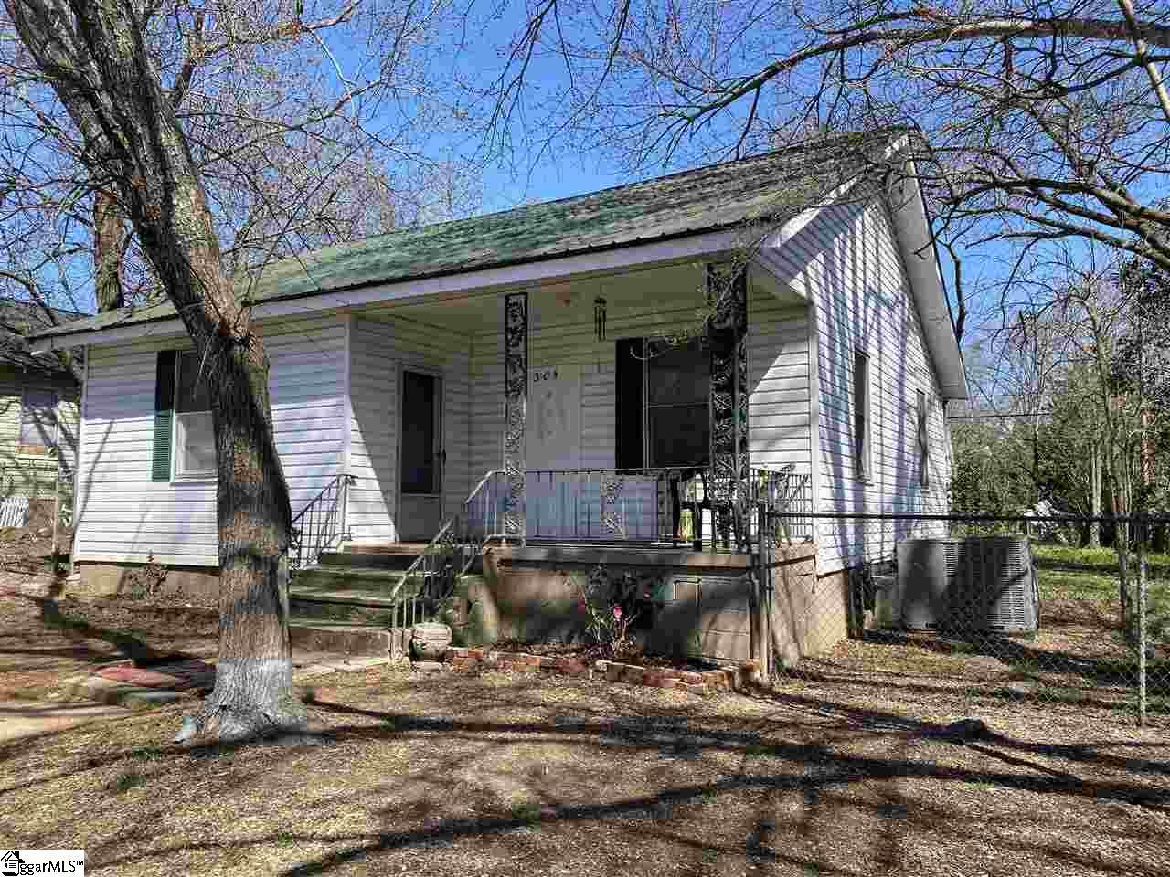 214 I Street - Photo 1