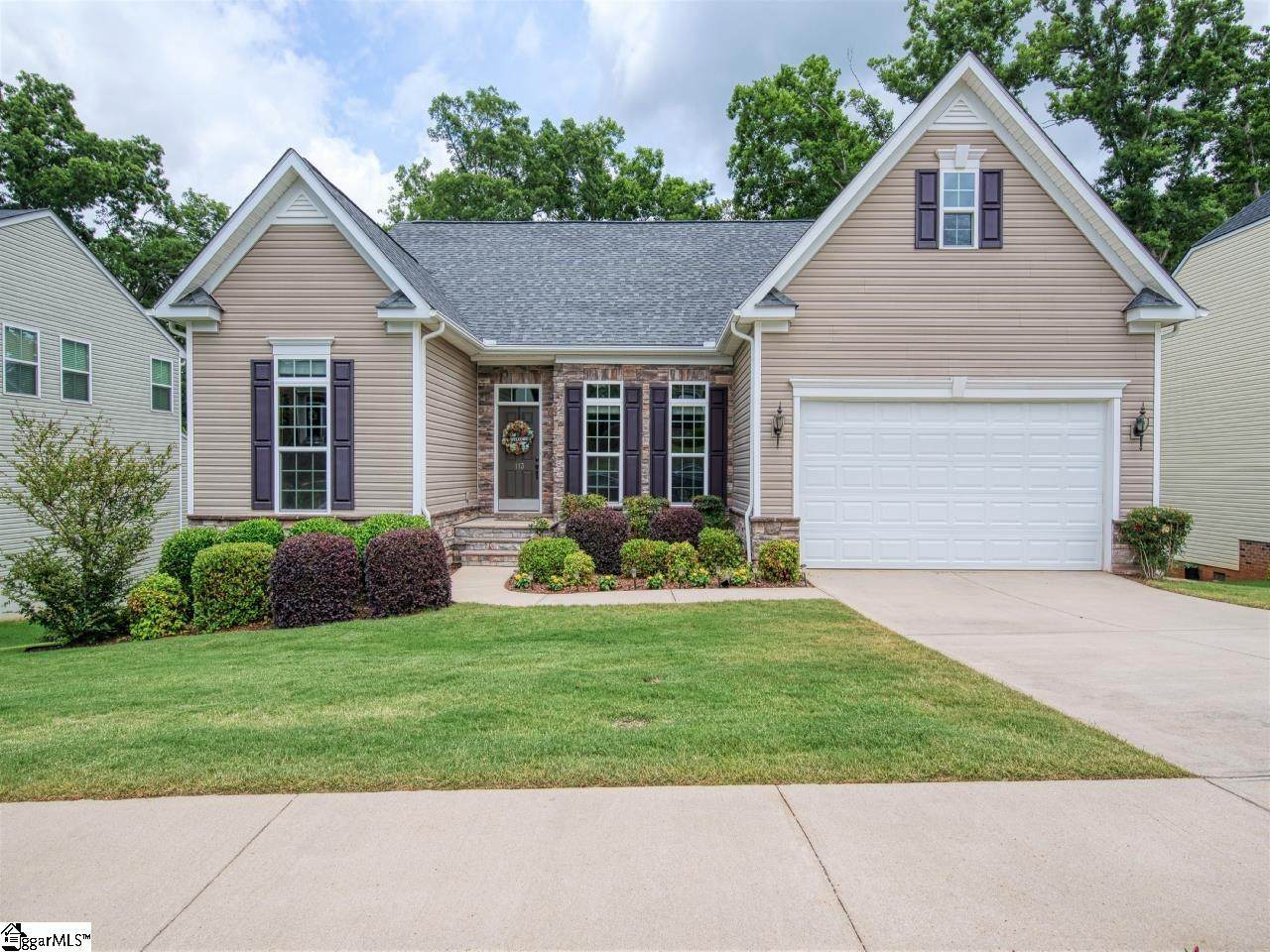 113 Hedge Rose Court - Photo 1