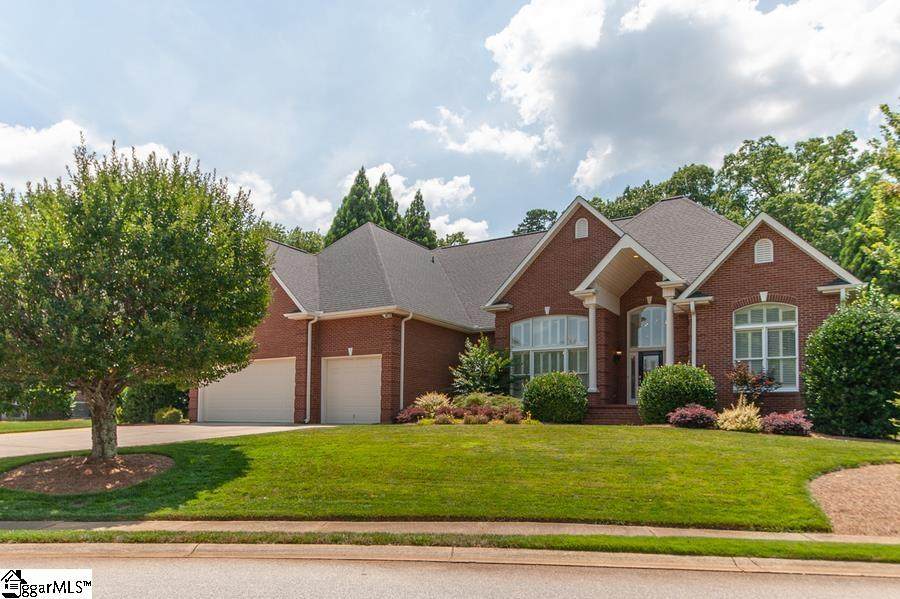 201 Steadman Way - Photo 1