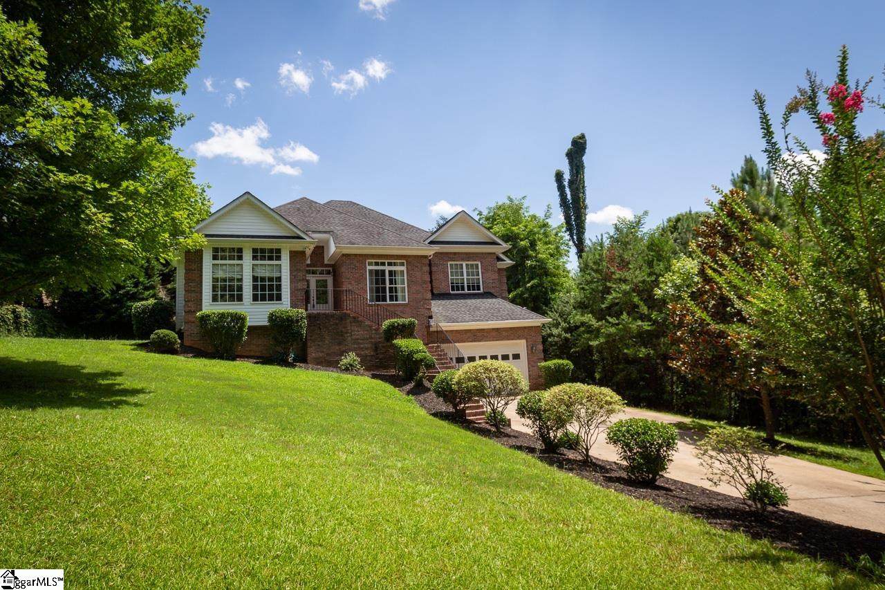 136 Club View Drive - Photo 1