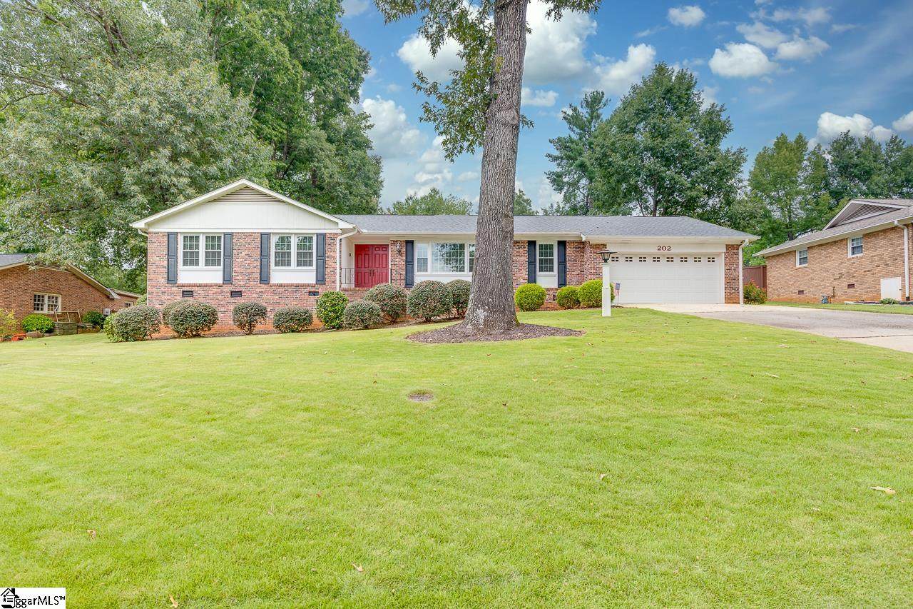 202 Holly Road - Photo 1