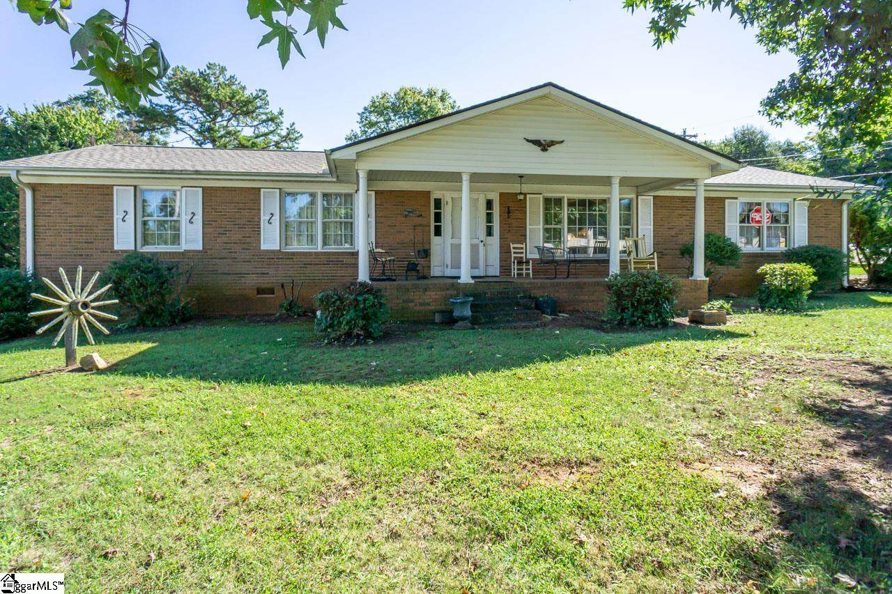 607 Pendleton Street - Photo 1