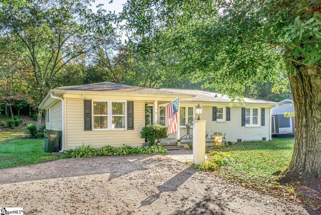 305 Stewart Drive - Photo 1