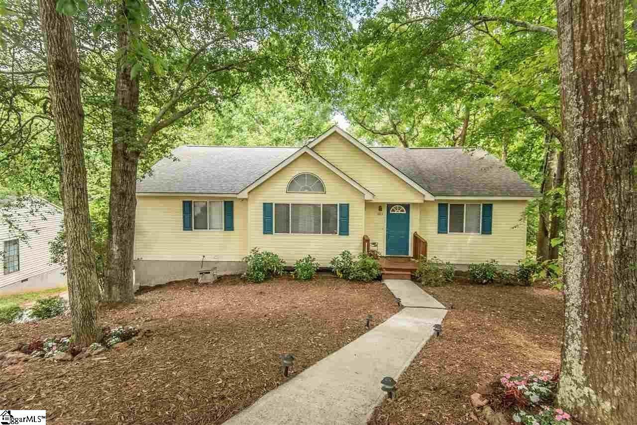 1607 Winding Way - Photo 1